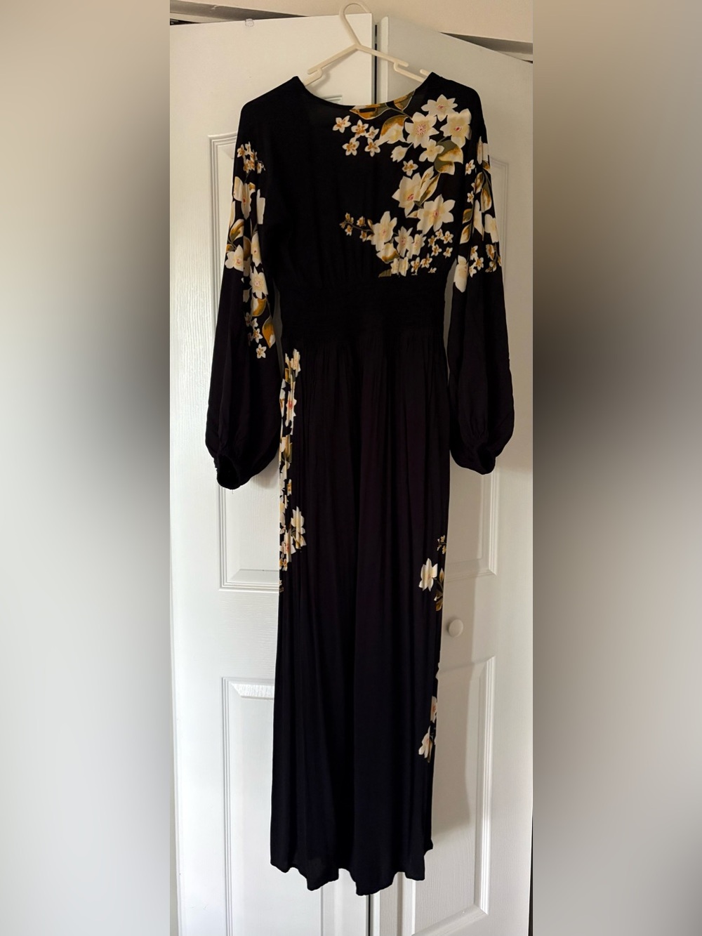 Billabong Black Floral V-Neck Maxi Dress - Picture 5 of 6